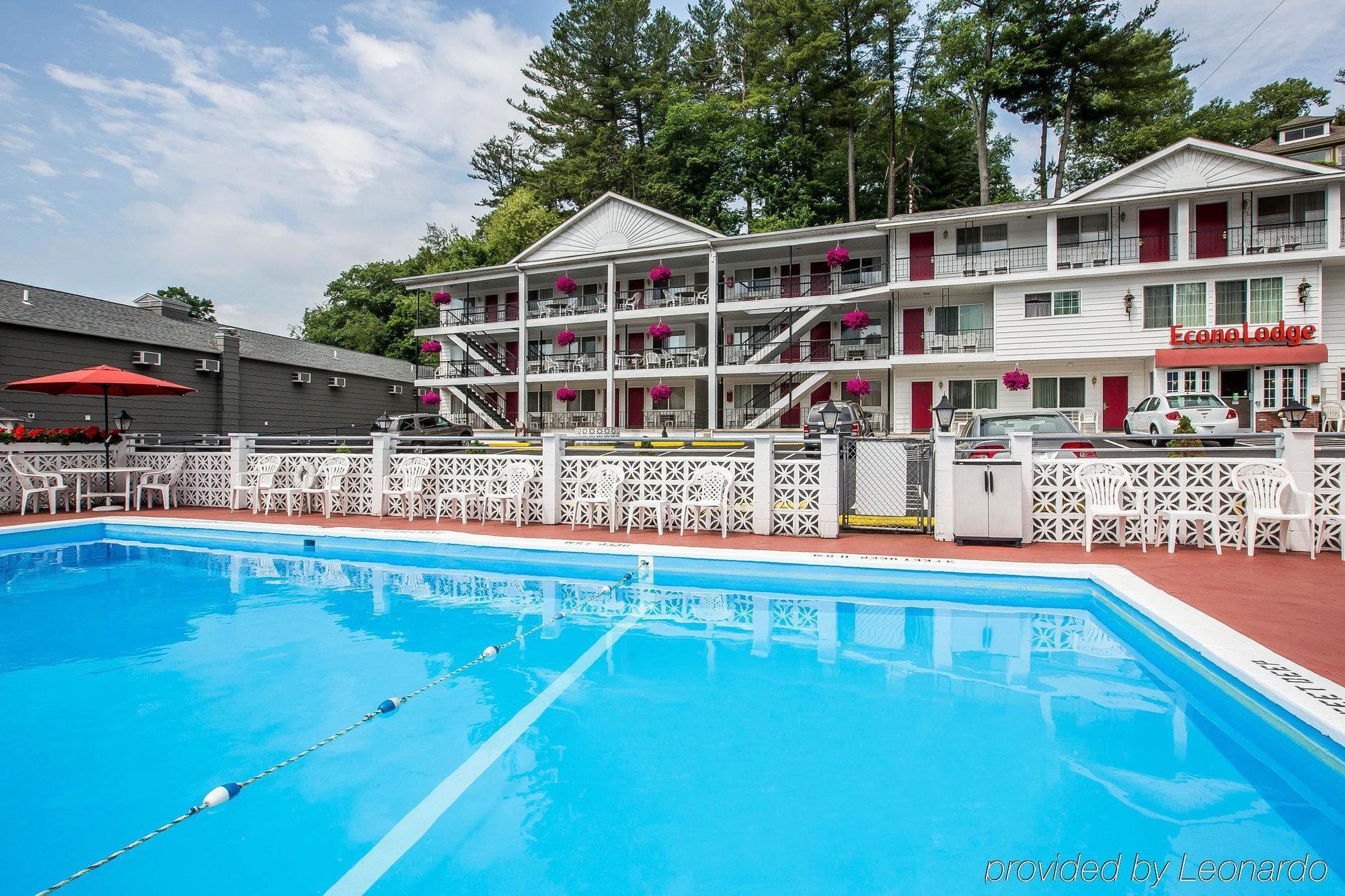 Baymont By Wyndham Lake George Exterior foto